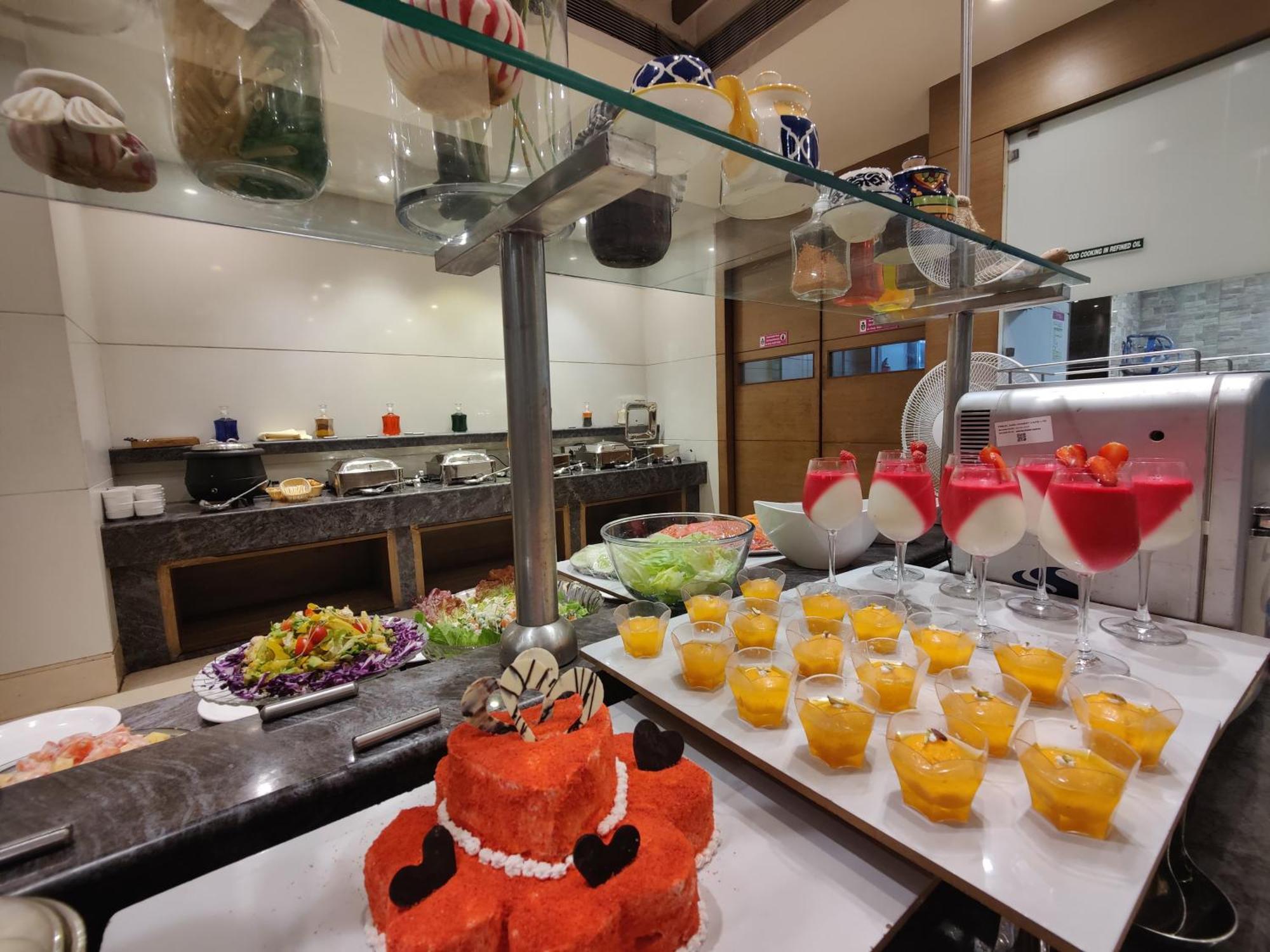 Regenta Central Grand Exotica Pimpri-Chinchwad Экстерьер фото