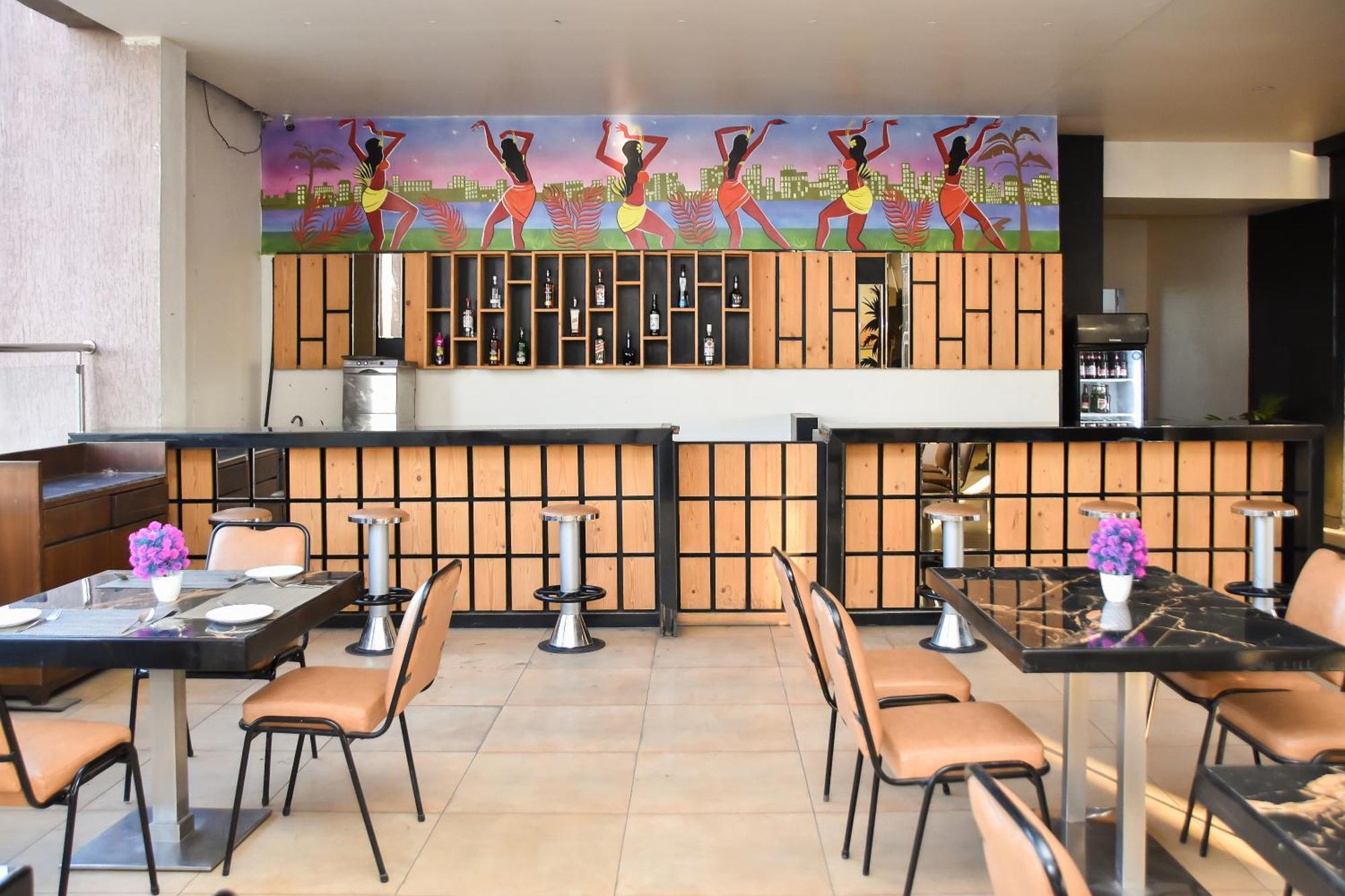 Regenta Central Grand Exotica Pimpri-Chinchwad Экстерьер фото
